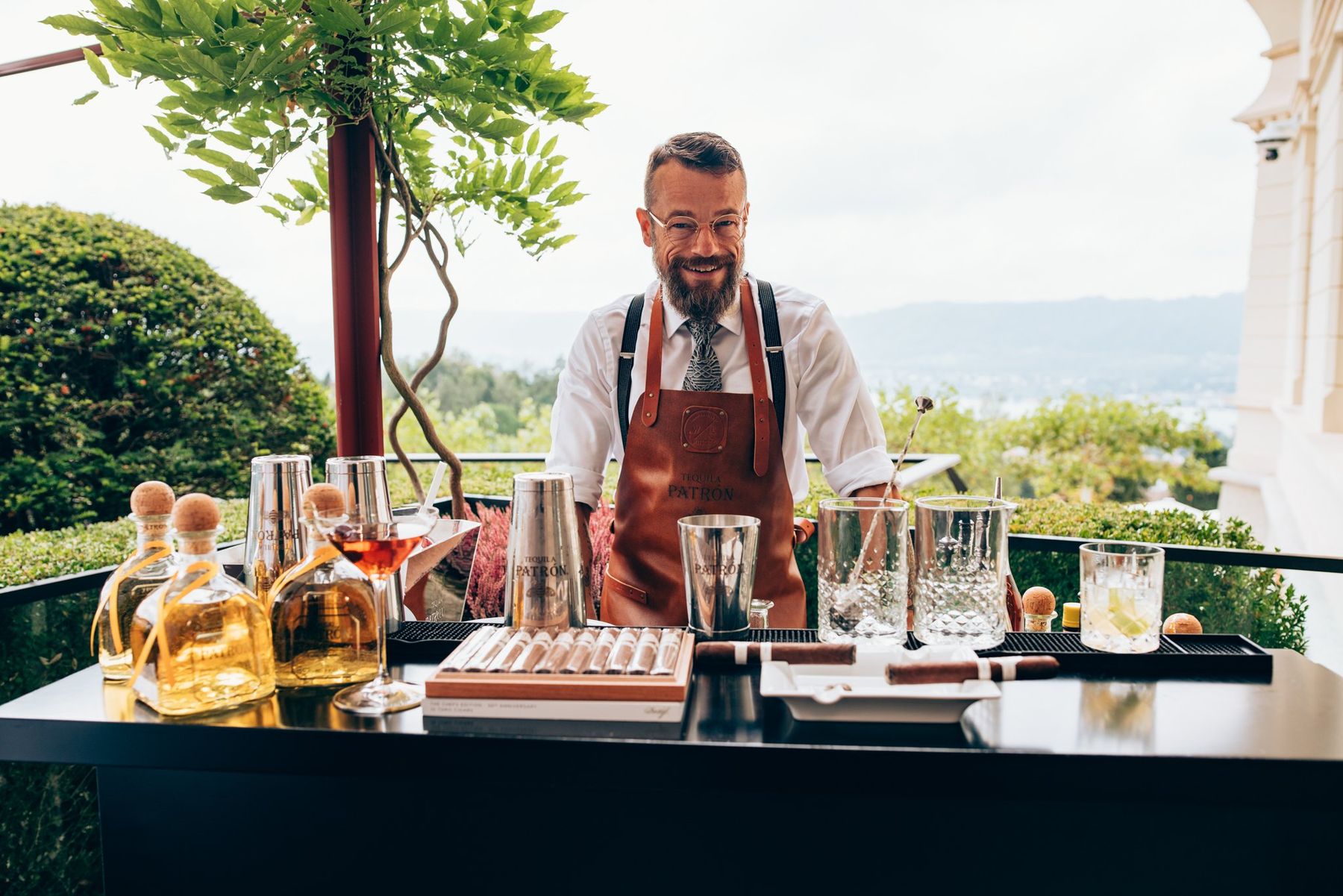 Patrón x Davidoff still 2